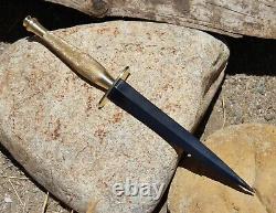 British Army Fairbairn Sykes Commando knife, 2nd pat. Brass handle, black blade