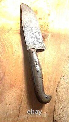 Ca. 1830 EXCEPTIONAL AMERICAN PIONEER KNIFE. BLADE W BRASS FERRULE AND HORN GRIP