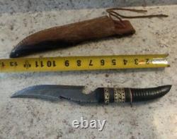 Damascus knife Fixed Blade W / Hide Sheath Horn & brass Handle nicely made heavy