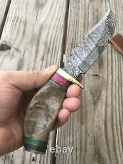 HAND FORGED DAMASCUS STEEL HUNTING KNIFE WithRam Horn & Brass Guard Handle