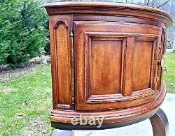 Henredon Cherry Sideboard Aged Brass Cabriole Leg Base & Bookmatched Veneer Top