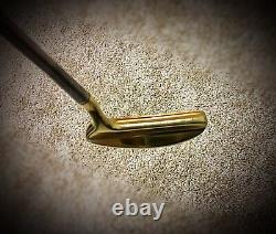 Pre-Scotty Cameron/Heal Shafted Flange 35 Rh Bullseye Putter/Leather Grip